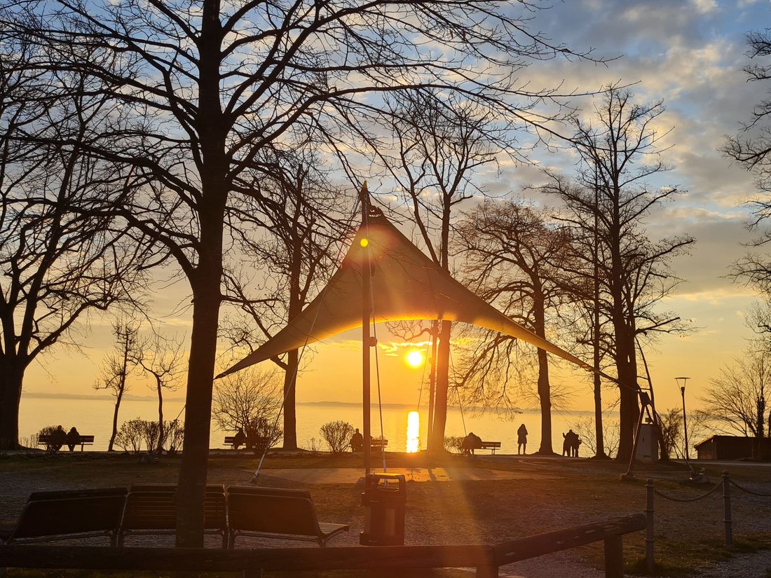 Warten auf den Sonnenuntergang in Chieming