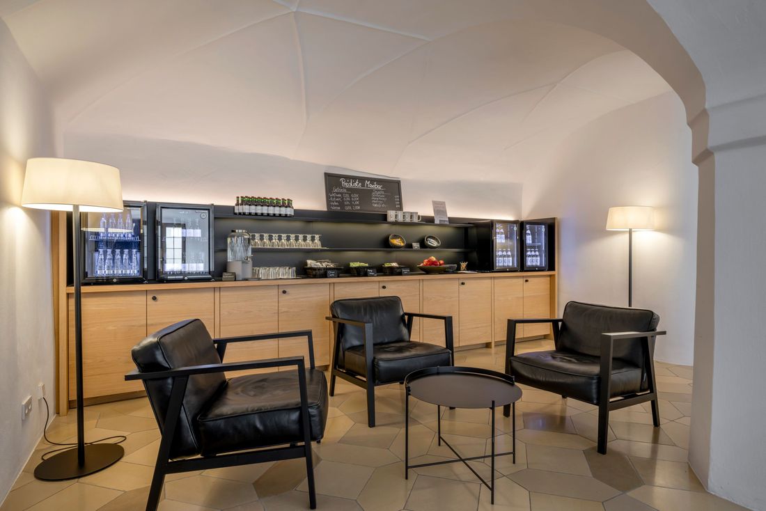 Maxibar in der Lobby