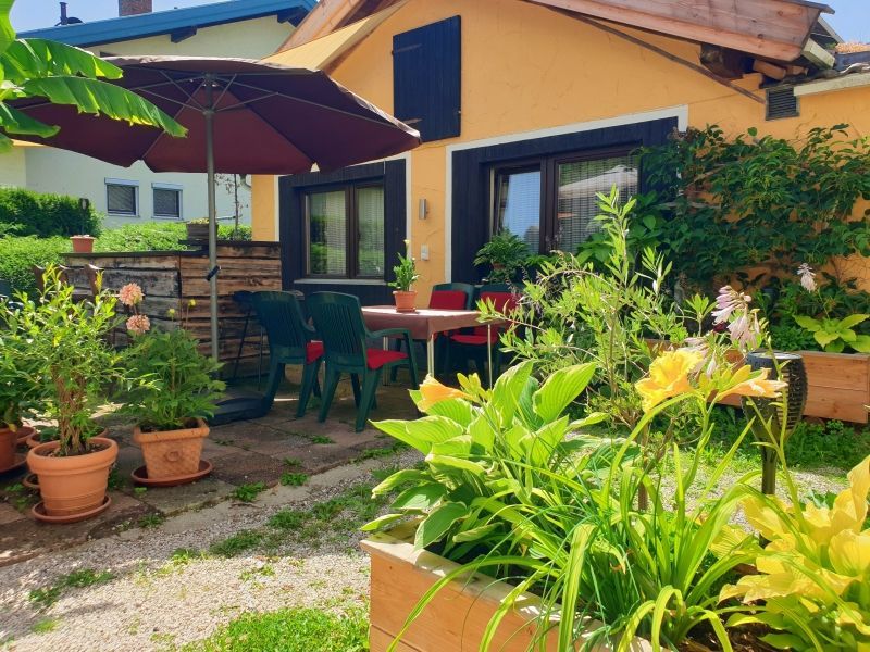 Sitzplatz im Freien/ Parkplatz CASA SHANIA