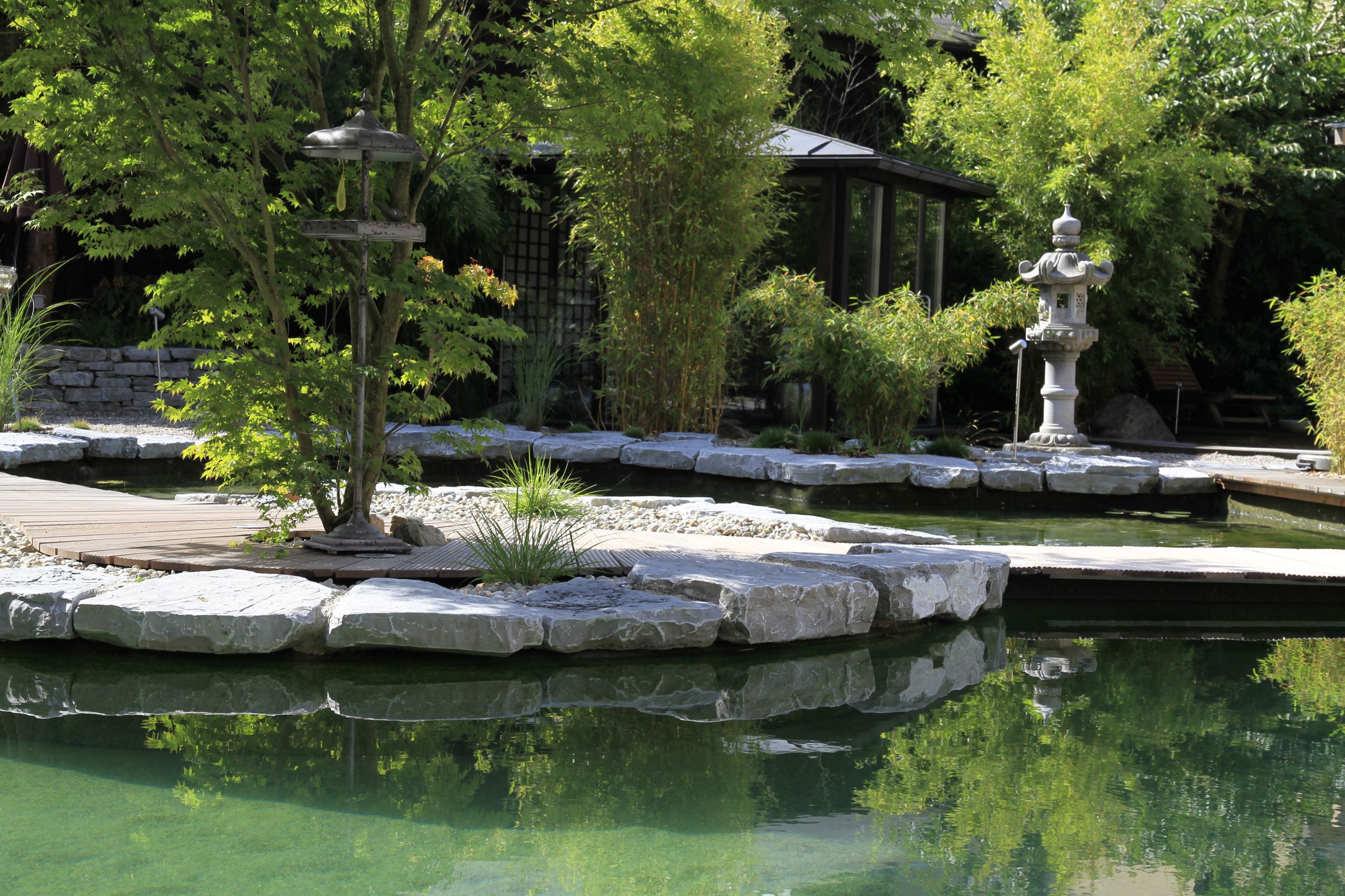 wellnessgarten_schwimmteich_zenbereich