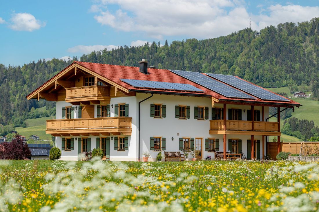 Außenansicht im Sommer