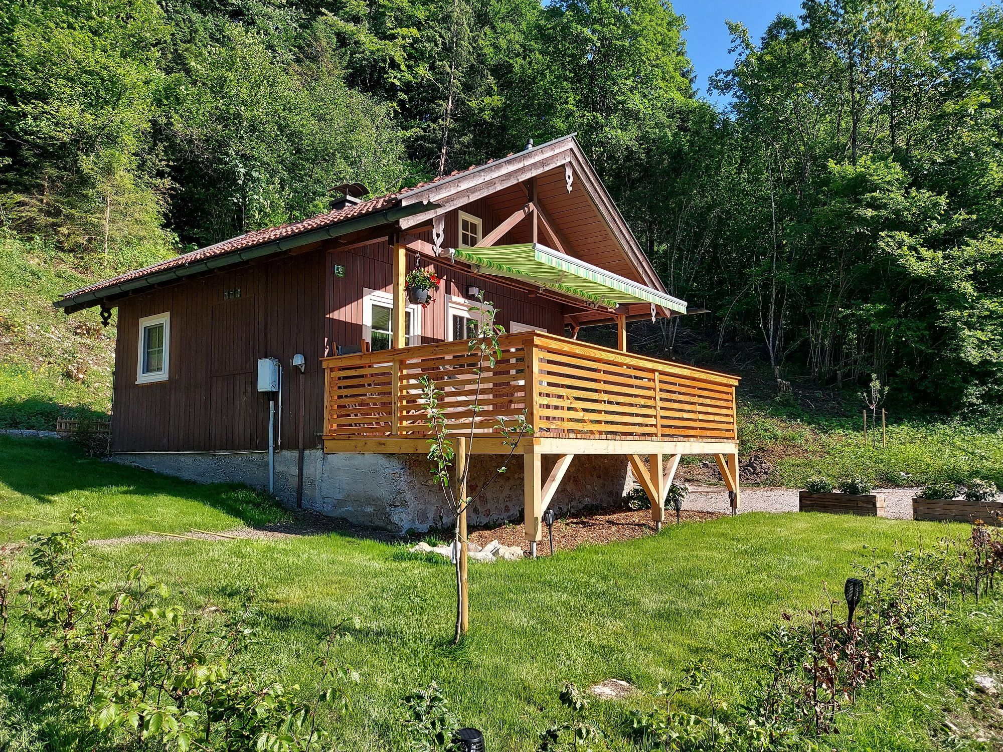 Ferienhütte und Garten
