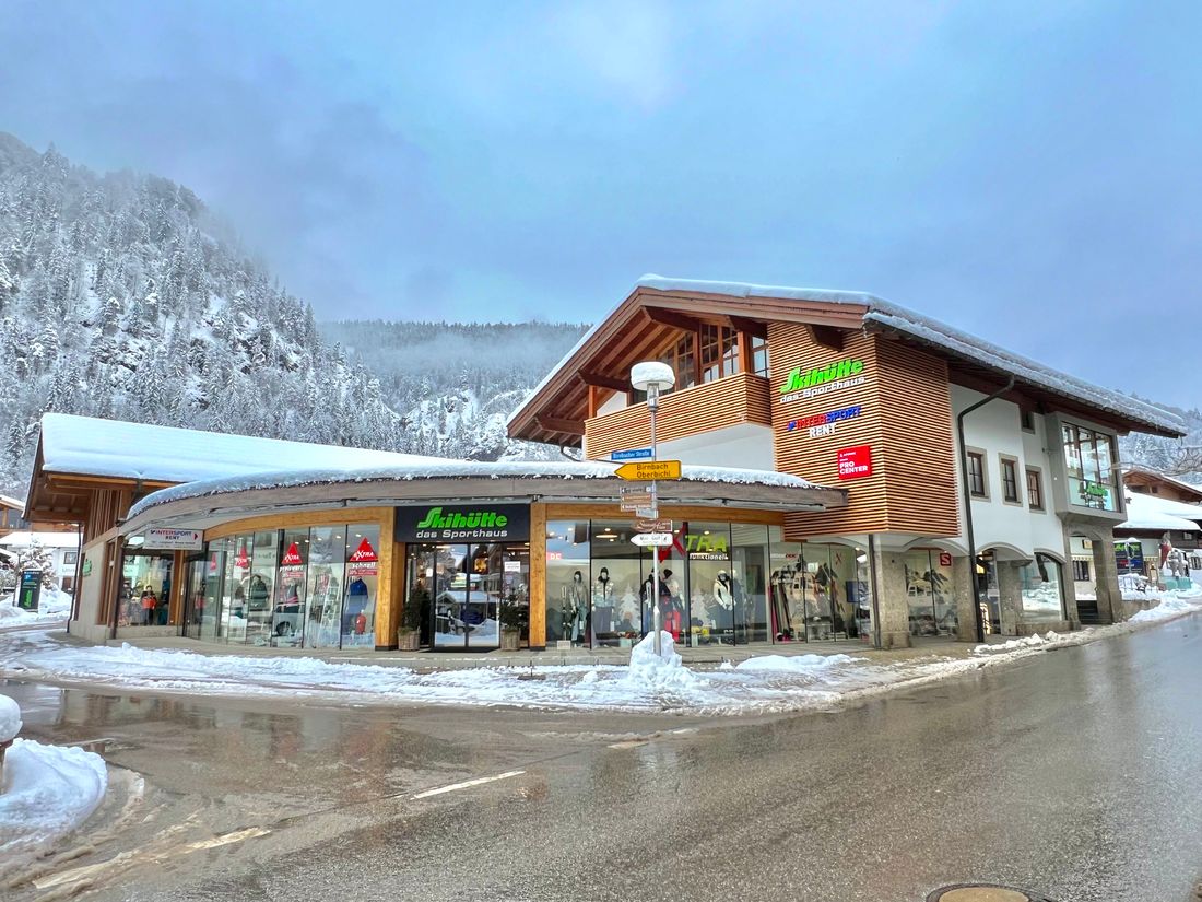 Skihuette aussen Winter 29.11.23