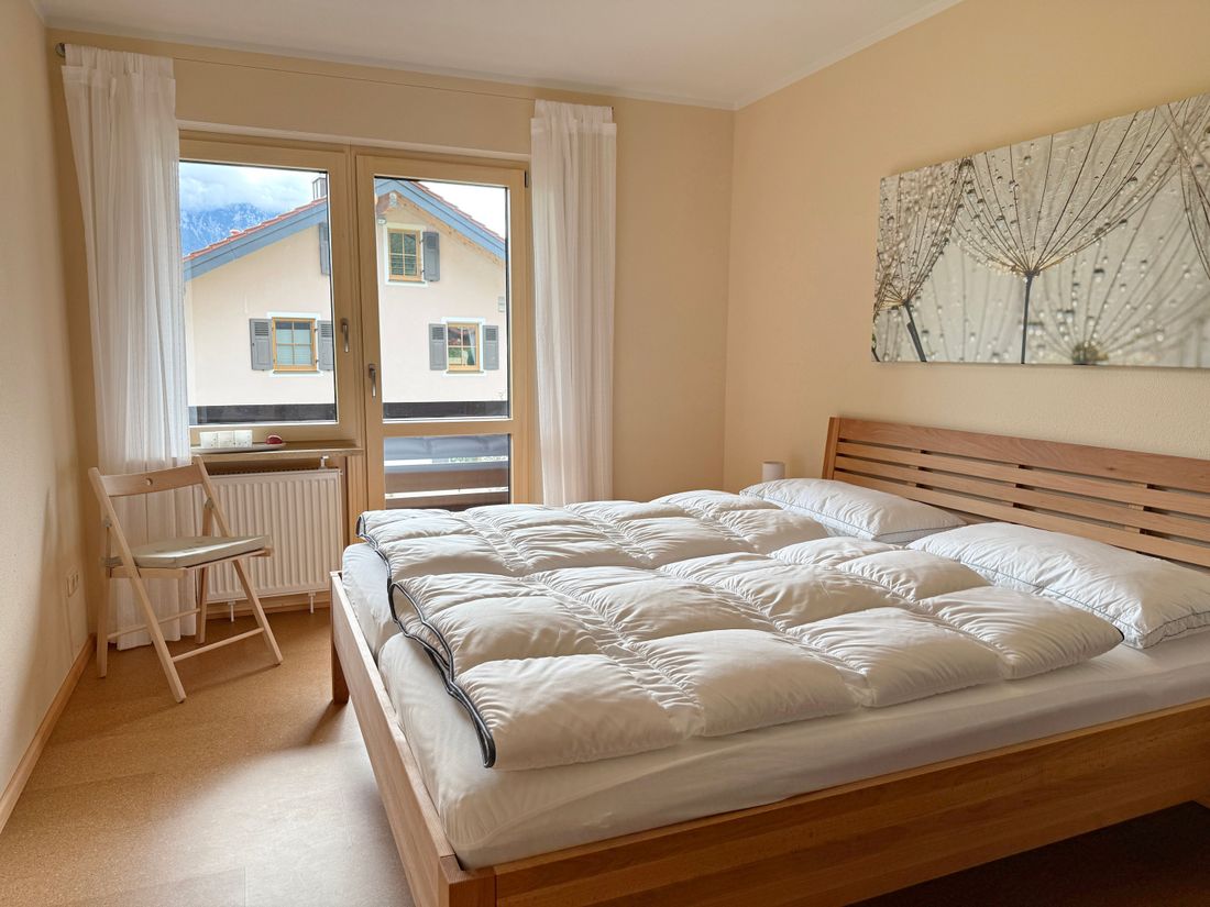 2e Schlafzimmer mit Doppelbett